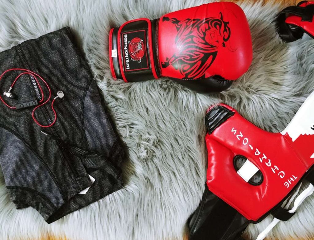 how to clean boxing gloves