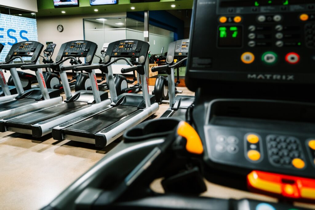 treadmills gym